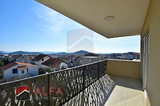 Hrvaška, Tribunj, dvosobno stanovanje naprodaj, drugo nadstropje, pogled na morje