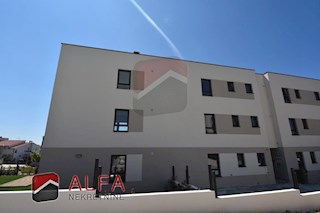 Hrvaška, Vodice, prodamo nov dvosobni apartma, drugo nadstropje, pogled na morje