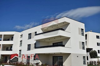 Hrvaška, Vodice, prodamo nov dvosobni apartma, prvo nadstropje, pogled na morje