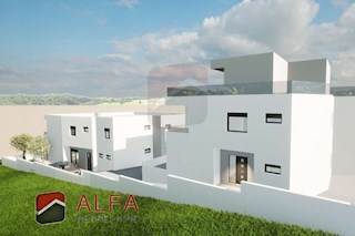 Hrvaška, Tribunj, prodaja dve gradbeni parceli z gradbenim dovoljenjem