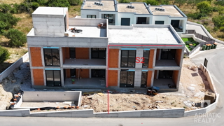 Vodice, moderna dvojna kuća s pogledom na morje