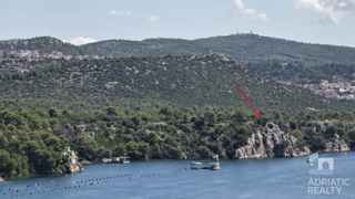 Šibenik, kmetijsko zemljišče ob morju