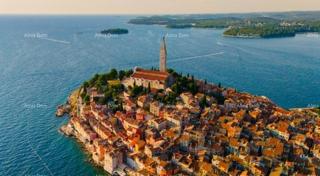 Građevinsko zemljišče s projektom za večstanovanjsko zgradbo – Rovinj, 1104 m²