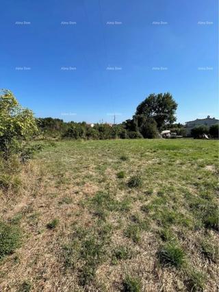 Građevinsko zemljišče 909 m² – Loborika