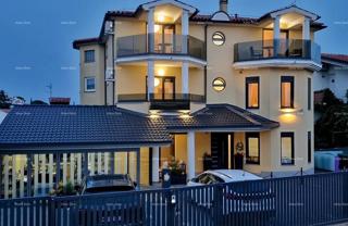 Hiša Pješčana Uvala