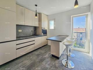 Istra Buje stan 56 m2 v centru 2 spalnici prenovljen.