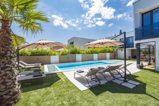 Medulin! Moderna vila.