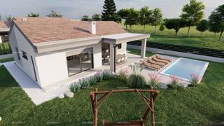 Prodaja kuće prizemnice s bazenom u fazi izgradnje