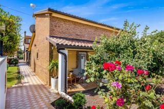 Prodamo dve povezani hiši v Pomeru