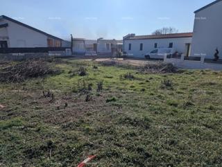 KRNICA – GRADBENIŠKO ZEMLJIŠČE S DOVOLJENJEM IN PROJEKTOM