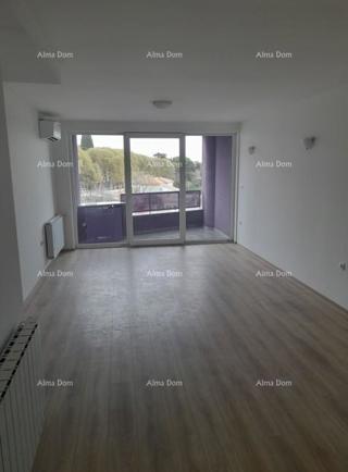 Prodaja - stan s garažnim mestom na odlični lokaciji, Pula!