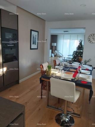 Pješčana Uvala, Vila z apartmaji blizu morja