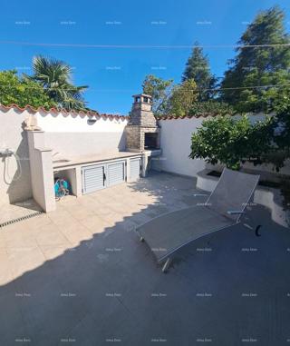 Samostoječa hiša z atrijem, 400 m od morja – Barbariga