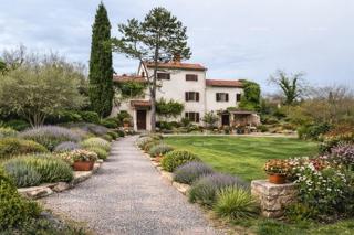 Oprtalj, kamnita hiša z velikim potencialom