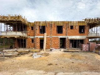 Please provide the title you would like me to translate into Slovenian (slv).