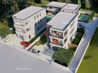 Penthouse v novi stavbi v bližini morja