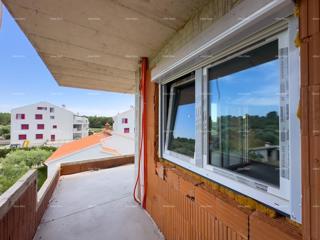 Prodamo apartma s pogledom na morje, Peroj