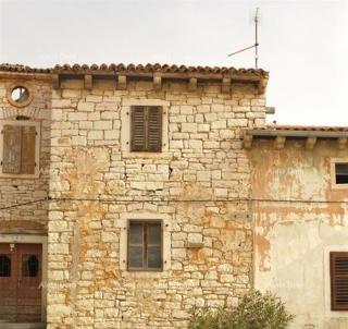 Dve istarske kamene hiše za adaptacijo – Sveti Lovreč, 115 m²
