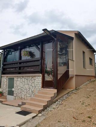 Hiša s teraso – Kavran.