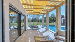 Najam - Luksuzna vila s privatnim bazenom v Pulju