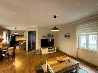 FORUM PEŠAČKA ZONA. Prodaja lepo uređenega stanovanja na atraktivni lokaciji, Pula, center!