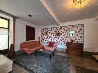 Edinstvena priložnost! Hiša v centru Buzeta – stanovanjsko-poslovni potencial