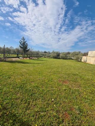 Prelepo gradbeno zemljišče – 600 m², Lovreć