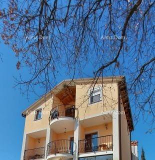 Rovinj – stanovanjsko-poslovna zgradba z uhodanim poslovanjem