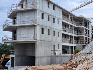 Prodaja modernih stanov v ekskluzivni stavbi s pogledom na marino, Pula!