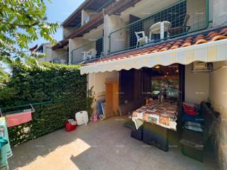 Prodajemo stan v Dugi Uvali blizu morja.