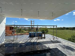 Prodaja stan/penthouse v novogradnji z veliko teraso, Štinjan!