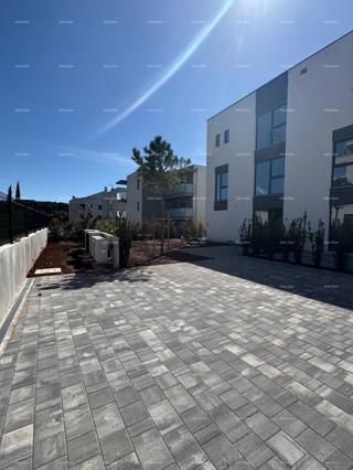 PRODAJA STANOVANJ V ROVINJU S POGLEDOM NA MORJE