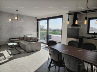 Vrhunski trosoban stan s pogledom na more, opremljen