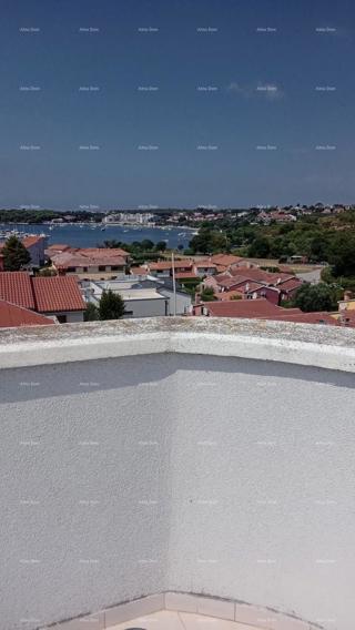 Prodamo hišo v Banjolah