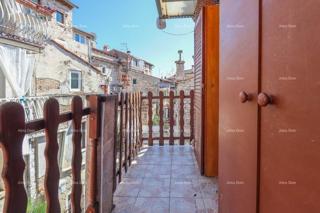 Prekrasen stan v Rovinju – 55 m², dvonadstropen, s pogledom na staro mesto