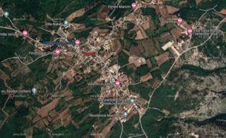 The translation of "Građevinska i poljoprivredna parcela" to Slovenian is "Gradbena in kmetijska parcela".