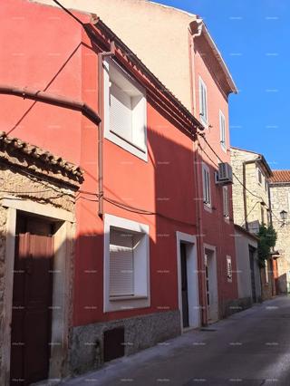 Vodnjan! Čudovita hiša v vrsti.