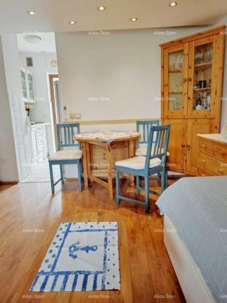Červar Porat, Čudovit dvoetažni apartma, 39m2 – 400 m od morja