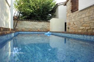 Prodajemo idilično kameno hišo v Istri – Vabriga