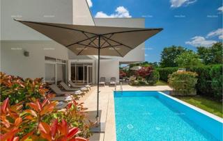 Žminj! Izjemna moderna vila, obkrožena nedotaknjeno naravo.