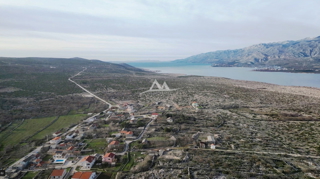 MASLENIČKO ŽDRILO - GRADBENO ZEMLJIŠČE POVRŠINE 615 M2 - PRISTOPNA POT - VODA IN ELEKTRIKA DO ZEMLJIŠČA - 61.500 €