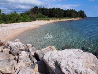 ZNIŽANA CENA - BIOGRAD - KUMENAT - IDEALNO ZA INVESTICIJO