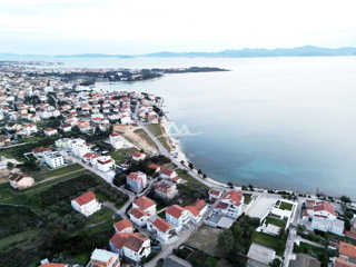 ZADAR - DIKLO - ZAZIDLJIVO ZEMLJIŠČE 875 M2 - 150 M DO PLAŽE - 262.500 €