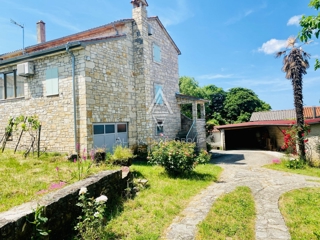 Poreč, Istra – Prenovljena kamnita hiša z vrtom