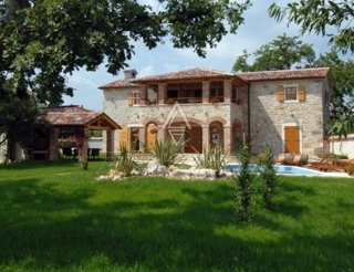Istrska kamnita vila, Vila z bazenom, območje Poreča.