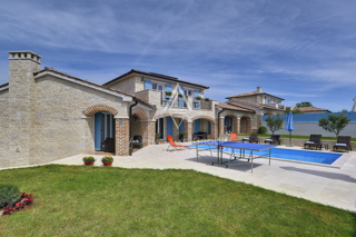 Istra, Medulin – Dve elegantni vili z bazeni