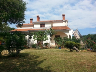 Labin, Istra: Očarljiva hiša z vrtom, blizu mestnega središča