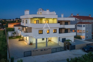 Impresivna vila s petimi apartmaji, Istra, Pulj