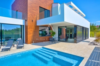 Moderna luksuzna vila s panoramskim pogledom na morje, Višnjan, ISTRA