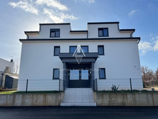 Poreč, Istra : Prijeten apartma s pogledom na naravo
